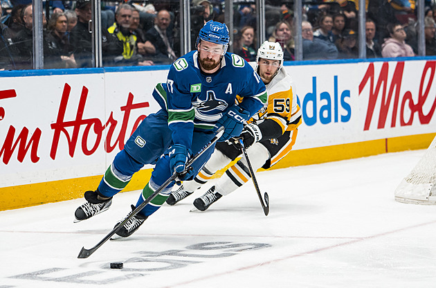 Stane se Hronek kapitánem Vancouveru? V zámoří se diví: Vždyť s nikým nemluví