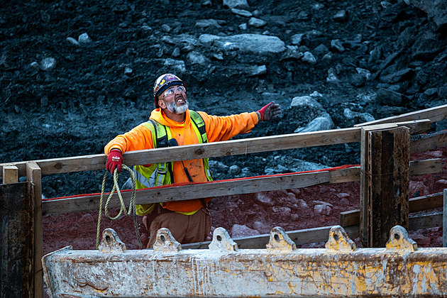 Dám New Yorku peníze na tunel, ale letiště a nádraží pojmenujte po mně, žádá Trump