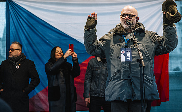 Klempíř nepřijme pozvání umělců na debatu. Chci řešit kulturu, ne politiku, řekl