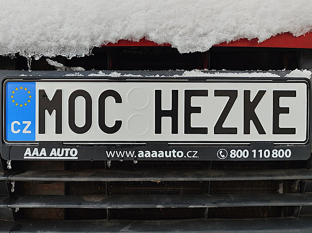 Fotoduel vyhrála espézetka na multiple, prý je moc hezká. Milovník rumu odpadl