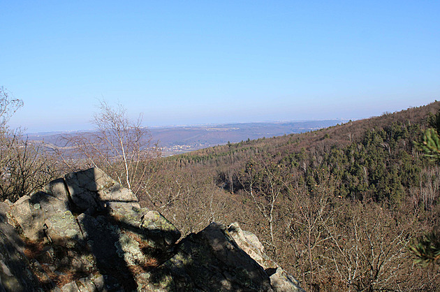Horská atmosféra za Prahou. Vydejte se přes zimní brdské Baby i Babky