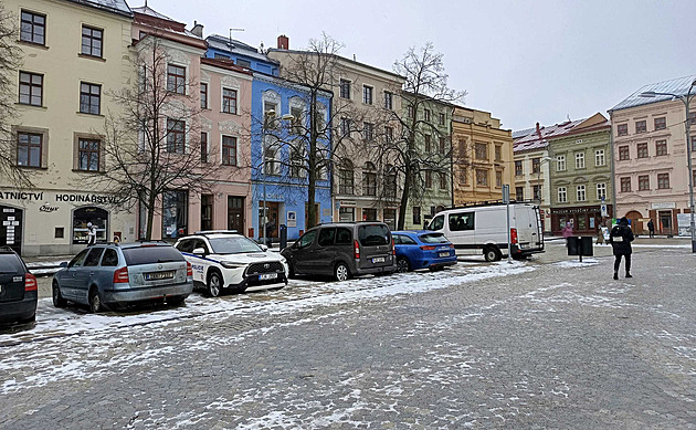 Posunutá vozovka a nová řada stromů. Proměna náměstí v Jihlavě začne na podzim