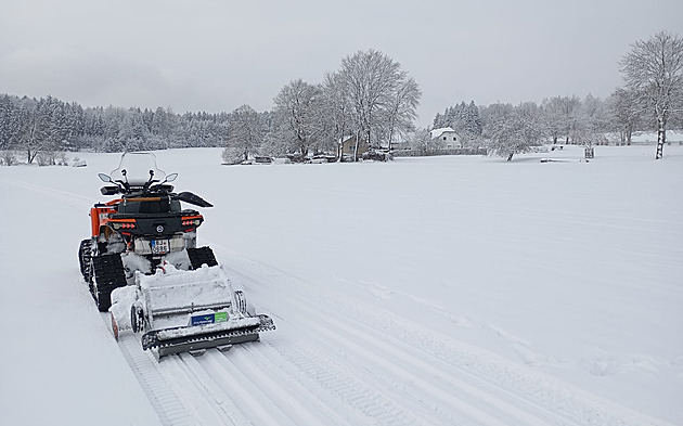 Bílé stopy ve Žďárských vrších zaplnili lyžaři, bojí se však oteplení a tání