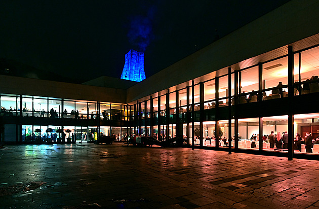 Zatěžkávací zkoušku zařídili myslivci. Vřídelní kolonáda se chce otevřít plesům