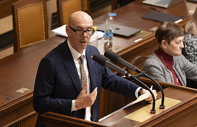 Klempíře jsme na Anděly pozvali, tvrdí organizátor. Nic nepřišlo, oponuje ministr