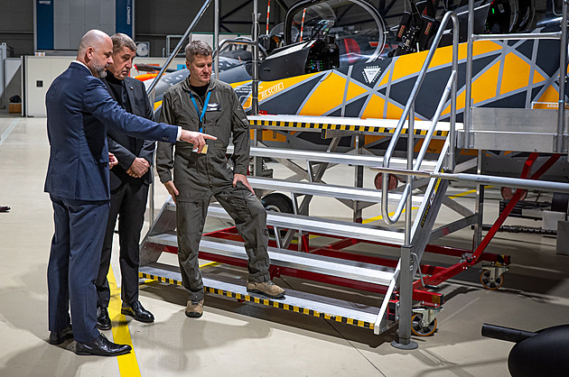 Premiér Babiš jednal s vedením Aera o příležitostech prodeje L-39 skyfoxů