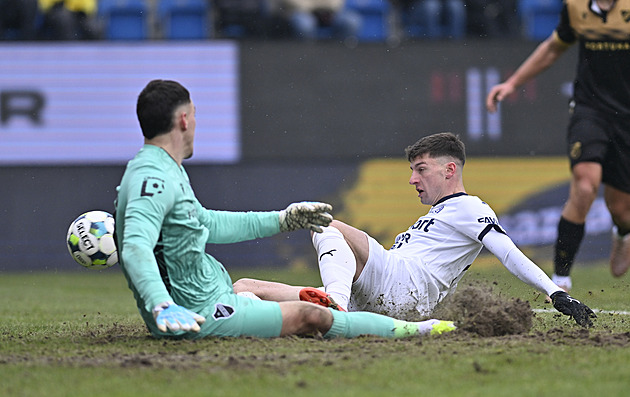 ONLINE: Slovácko - Baník 0:0, hosté se chtějí odlepit od posledního místa ONLINE: Slovácko - Baník 0:0, hosté se chtějí odlepit od posledního místa