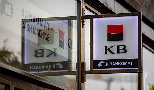 Čistý zisk Komerční banky loni přesáhl 18 miliard, rozdělí ho akcionářům