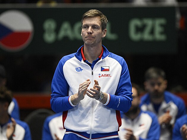 Kapit�n �esk�ch tenist� Tom� Berdych p�i kvalifikaci Davis Cupu proti �v�dsku.