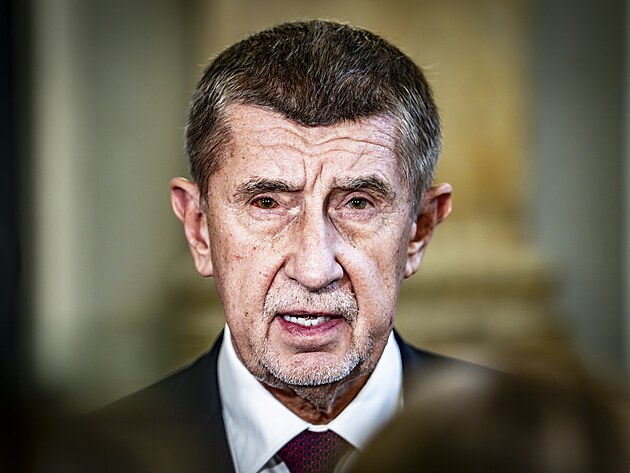 Andrej Babi�