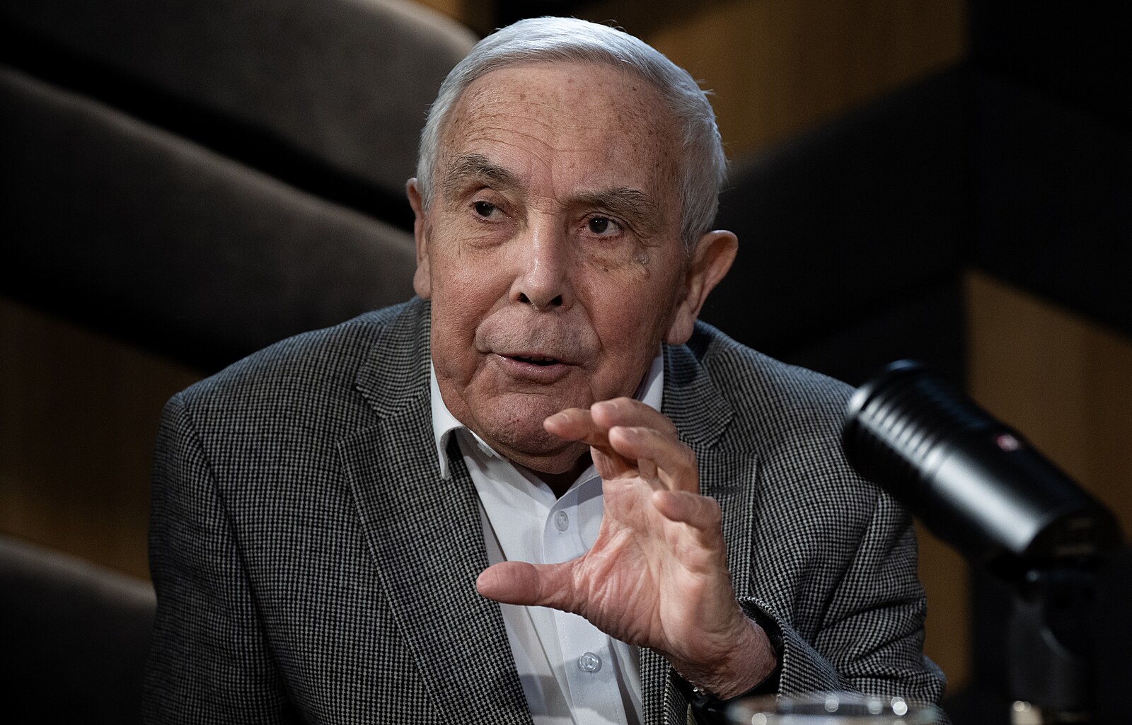 Profesor Pavel Pafko se topil Vltavě. Dramatické chvíle popsal známý záchranář Marek Dvořák