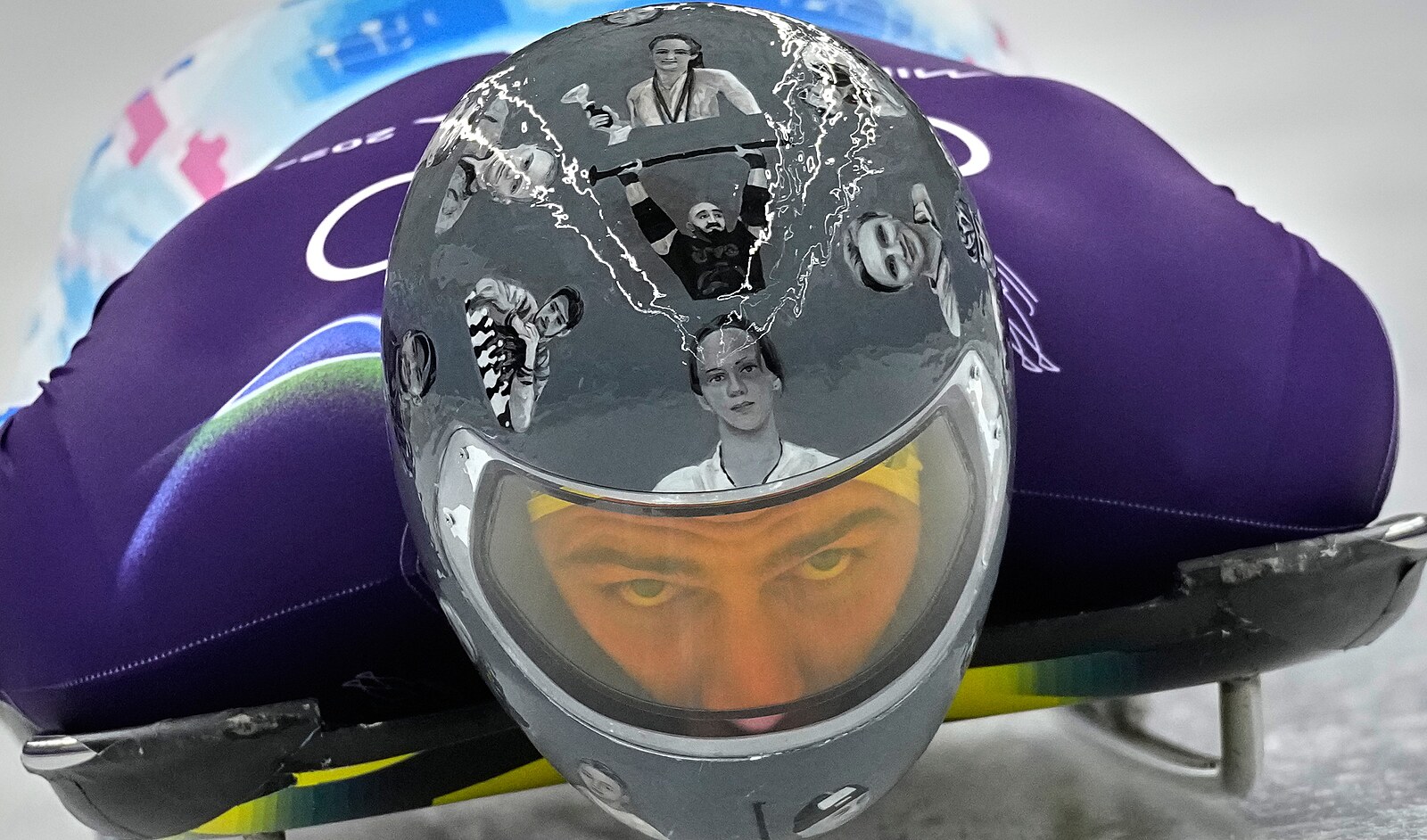 Ukrajinec v helmě se zabitými krajany nepojede. MOV skeletonistu diskvalifikoval