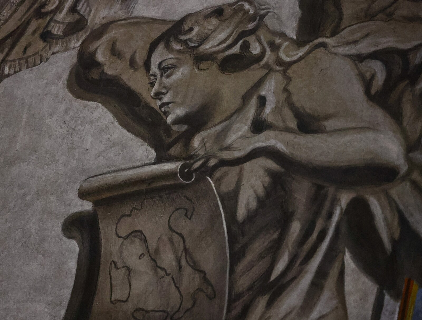 Zrestaurovaný anděl v bazilice vypadá jako Meloniová. Věc prověří památkáři