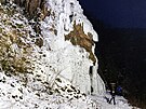 Nad�enci �ádí na ledové st�n� ve Víru kousek za hranicemi Jihomoravského kraje.