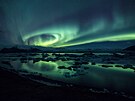 Jedna z mých prvních fotografií polární zá�e u laguny Jökulsárlón na Islandu z...
