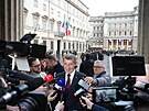 Tisková konference Andreje Babi�e v Itálii. Tam nav�tívil italskou premiérku...