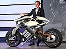 Zástupci spole�nosti Yamaha p�i prezentaci v Tokiu kv�tnat� mluvili o konceptu...
