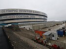 Okolí hokejového stadionu v Milán� pouhé dva dny p�ed zahájením olympiády.