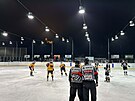 Hokejov� ar�na na Hlubok� nab�z� i v�hled na z�mek. (�nor 2026)