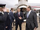 �eský premiér Andrej Babi� (ANO) na leti�ti v �ím�, kde ho p�ivítal �eský...