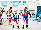 Vít�zslav Hornig p�edává �tafetu Michalu Kr�má�ovi.