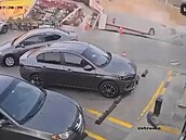 V Káhi�e se kv�li stavebním pracím z�ítily dv� budov