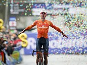 Mathieu van der Poel slaví osmý titul z MS v cyklokrosu v karié�e.