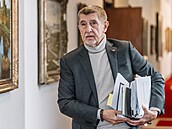 Ve Strakov� akademii se se�la vláda. Ta mimo jiné projedná návrh zákona o...