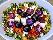 V Austrálii se p�ipravují na prodej geneticky modifikovaných fialových raj�at.