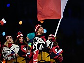 Slavnostní zahájení XXV. zimní olympiády v Itálii. Vlajkono�em �eska je...