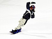 Kokomo Muraseová slaví povedený skok ve finále Big Airu.