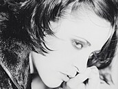 Zp�va�ka Monika Na�eva