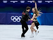 Kate�ina Mrázková a Daniel Mrázek vystupují v sout�i rytmických tanc� na...