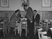 Zatímco dne�ní sv�t dr�í suchý únor, v n�kdej�ím �eskoslovensku byla náv�t�va...