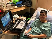 Umírající fanou�ek dostal mo�nost zahrát si naposledy Dooma