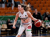 Eli�ka �ílová z KP Brno u mí�e v zápase s SB� Ostrava