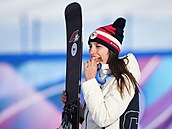Zuzana Mad�rová se svým olympijským zlatem z Livigna.