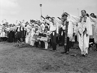 Pou� mláde�e z Moravského Slovácka ke svatému Antonínkovi, b�hem 2. sv�tové...