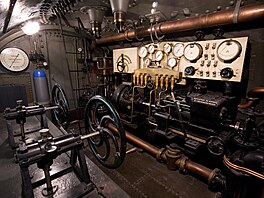 Od po�átku se posádky musely vyrovnat s minimalistickým �ivotním prostorem....