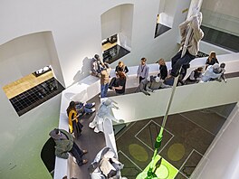 V Moravské galerii v Brn� se koná nová výstava Flow State módního návrhá�e Jana...