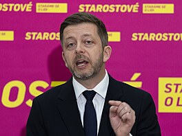 Tisková konference poslaneckého klubu STAN ve Sn�movn� p�ed vyhlá�ením ned�v�ry...