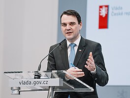 Tisková konference po skon�ení zasedání vlády. Na snímku ministr zahrani�í Petr...