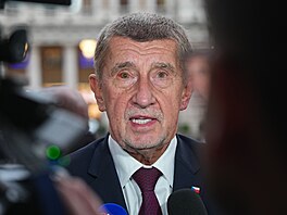 Tisková konference Andreje Babi�e v Itálii. Tam nav�tívil italskou premiérku...