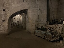 Hotovo bylo po necelých t�ech letech. Svému prap�vodnímu ú�elu u� ale stavba v...