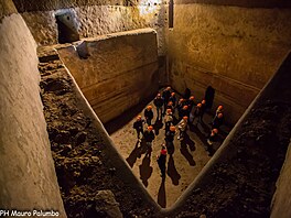 Vypadá to jako hrubá nep�edlo�enost a kritické opomenutí. Hodí se ov�em zmínit,...