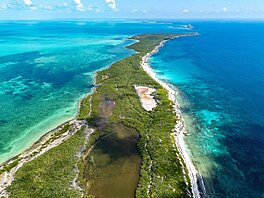 Tento úchvatný ostrov pat�il Shaki�e. Te� je na prodej za 624 milion� korun....