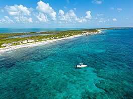 Tento úchvatný ostrov pat�il Shaki�e. Te� je na prodej za 624 milion� korun....