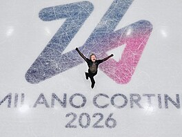 Nad�ený Ilia Malinin v záv�ru své volné jízdy v týmové sout�i.