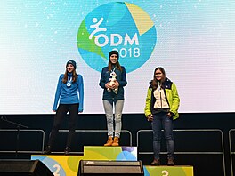 Zuzana Mad�rová (uprost�ed) na Olympiád� d�tí a mláde�e v roce 2018.