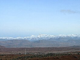 Páte�í Maroka je poho�í Velký Atlas. Tento obrovský horský masiv odd�luje...